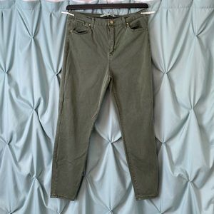 Celebrity Pink High Rise Ankle Skinny pants size 11/30 Army green